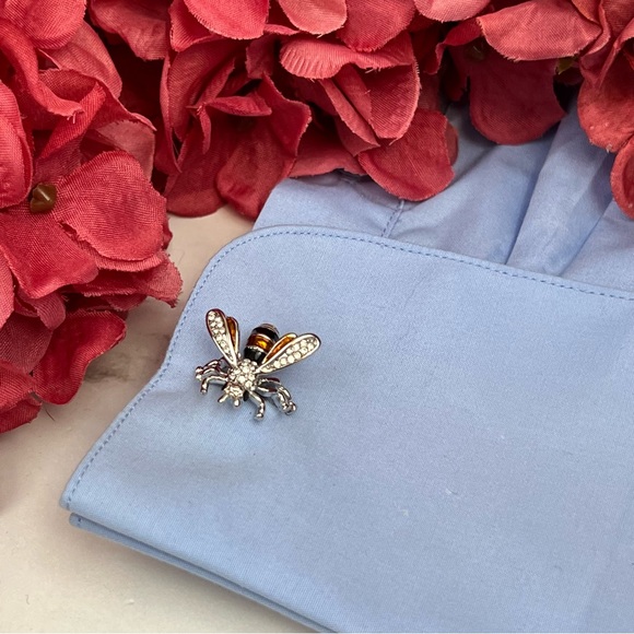Crystal Amber and Black Bumblebee Wasp Cufflinks - Picture 13 of 16